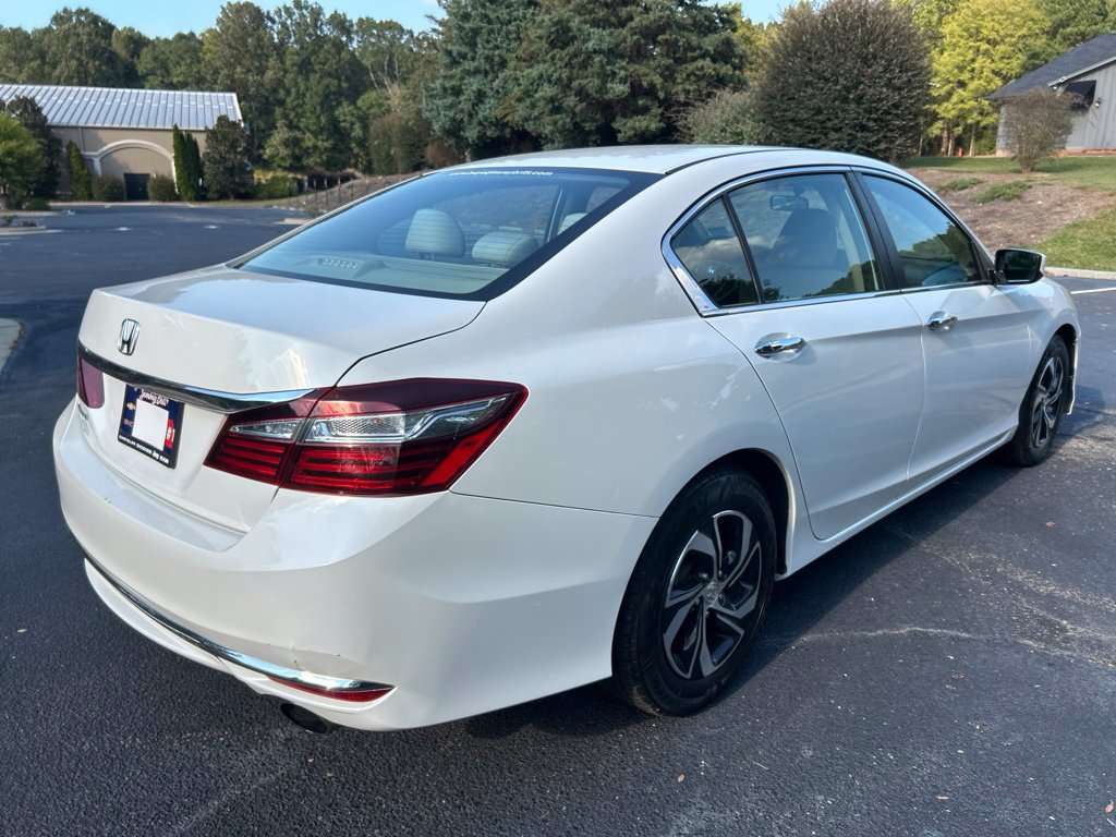 Used 2016 Honda Accord LX image 18