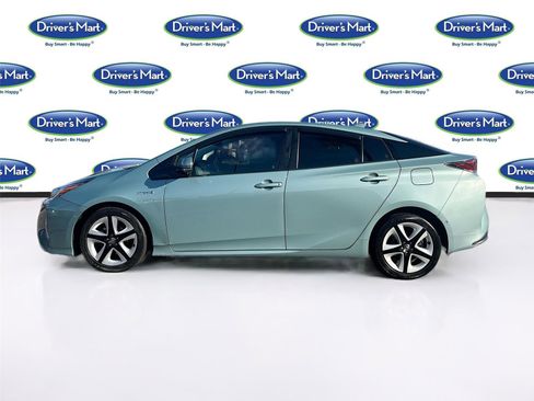 Used 2018 Toyota Prius Four Touring image 5