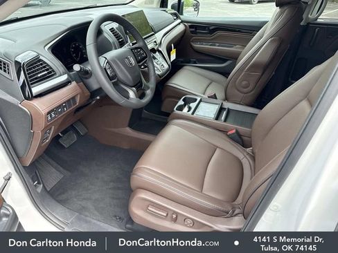 New 2026 Honda Odyssey Touring image 13