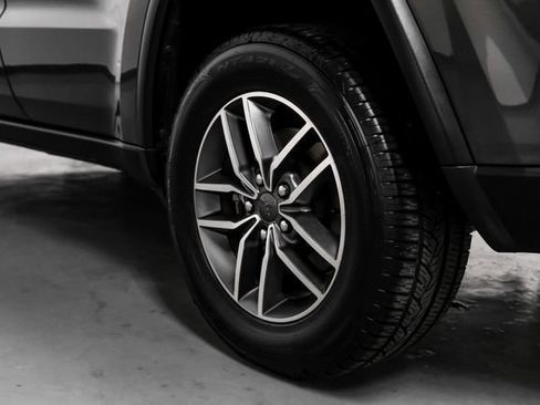 Used 2021 Jeep Grand Cherokee Limited AWD/4WD image 68