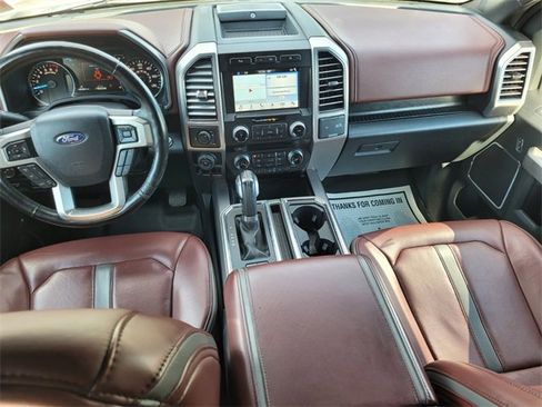 Used 2018 Ford F150 Platinum w/ Equipment Group 701A Luxury image 9