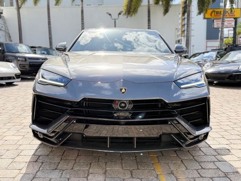 Used 2024 Lamborghini Urus Performante AWD/4WD image 6