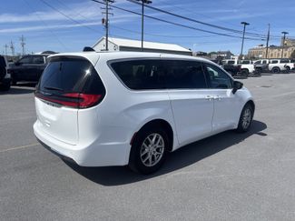 Used 2024 Chrysler Pacifica Touring-L FWD video 3