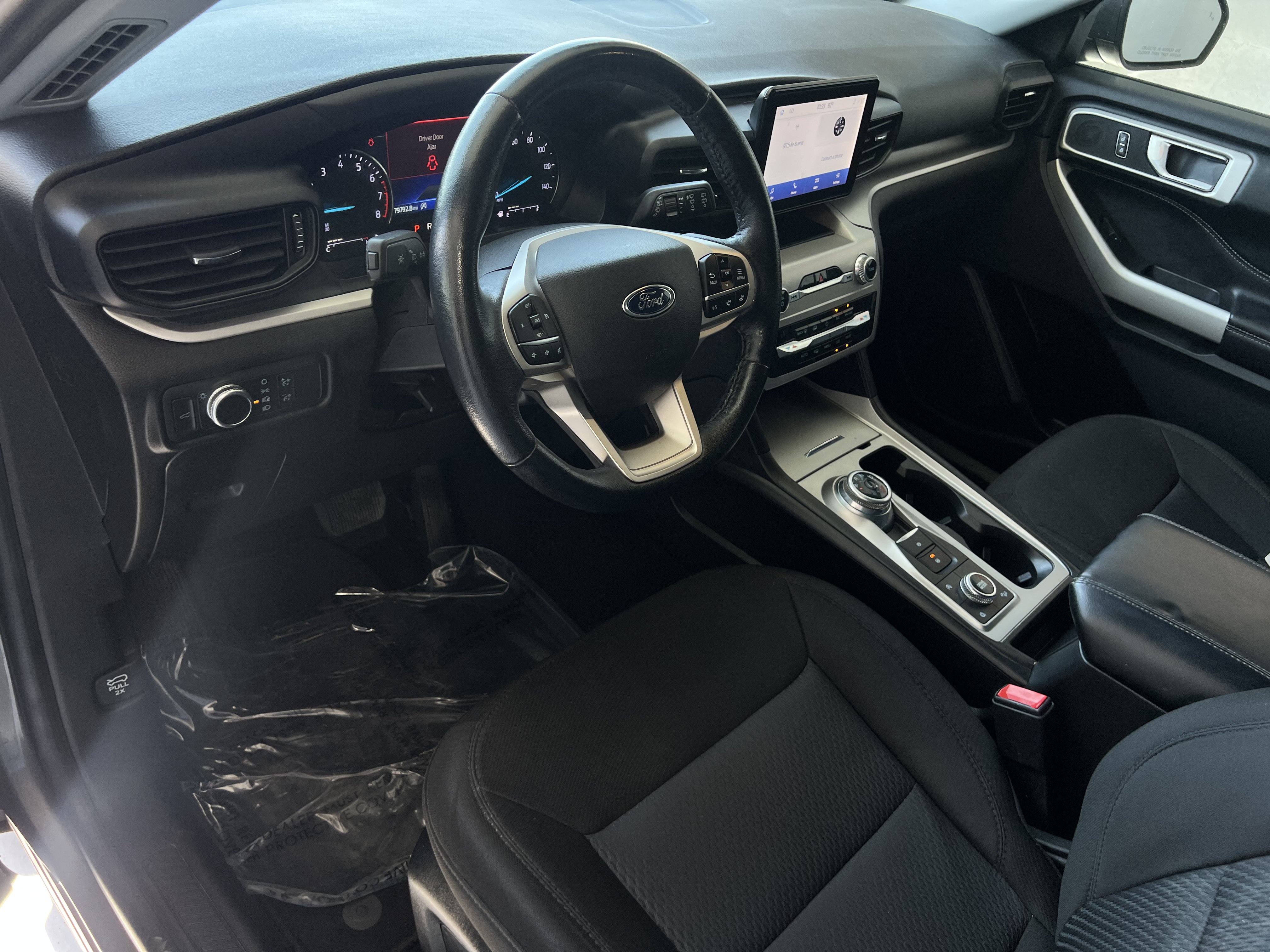 Used 2022 Ford Explorer XLT AWD/4WD image 12