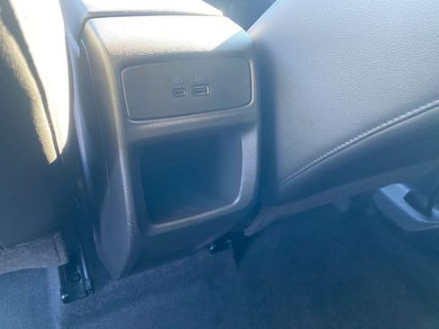 Used 2025 Chevrolet Trax LT image 24