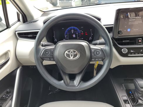 Certified 2026 Toyota Corolla Cross L FWD image 16