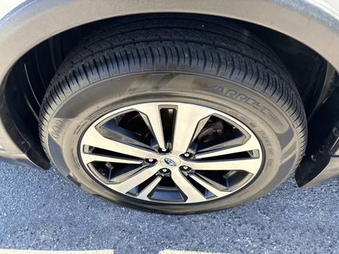 Used 2018 Subaru Outback 3.6R Limited image 12