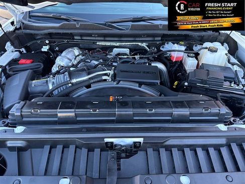 Used 2024 Chevrolet Silverado 2500 LT AWD/4WD image 15