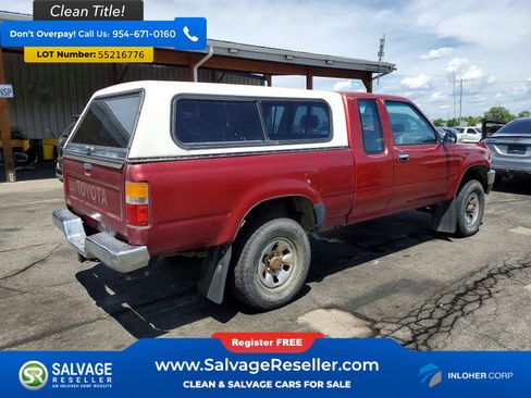 Used 1990 Toyota Pickup Deluxe AWD/4WD image 4