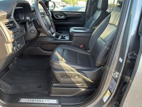 Used 2022 Chevrolet Tahoe RST w/ Sport Performance Package AWD/4WD image 13
