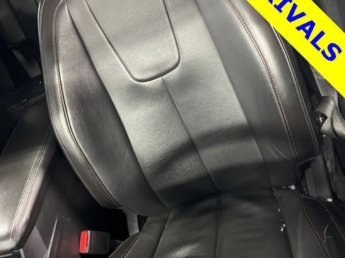 Used 2017 Chevrolet Equinox Premier w/ Enhanced Convenience Package image 3