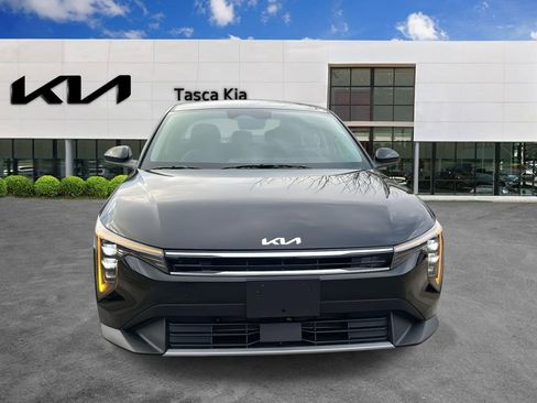 Used 2025 Kia K4 EX image 2