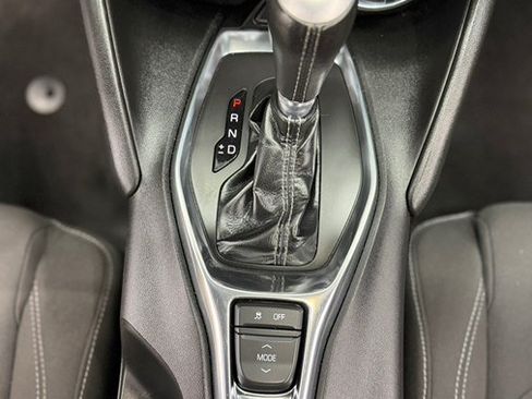 Used 2021 Chevrolet Camaro LT RWD image 27