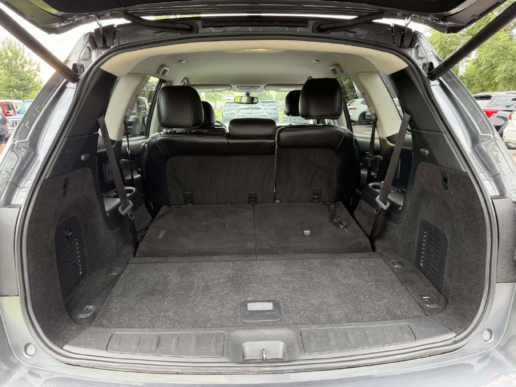 Used 2020 Nissan Pathfinder SL FWD image 33