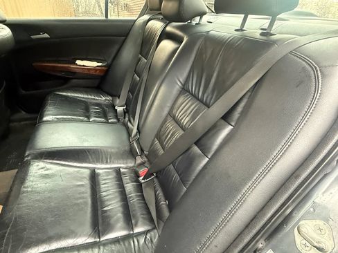 Used 2011 Honda Accord EX-L image 4