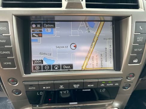 Used 2020 Lexus GX 460 Premium w/ Premium Package AWD/4WD image 34