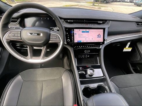 New 2026 Jeep Grand Cherokee L 4WD image 5