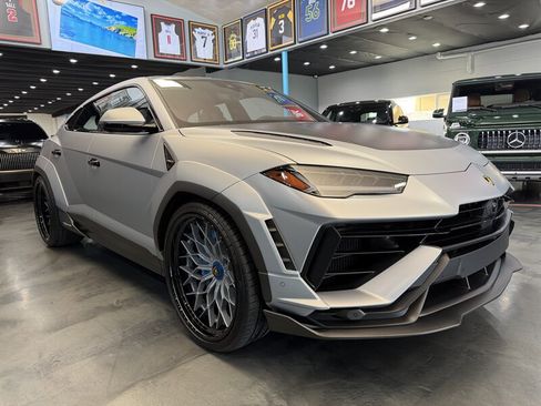 Used 2024 Lamborghini Urus Performante image 5