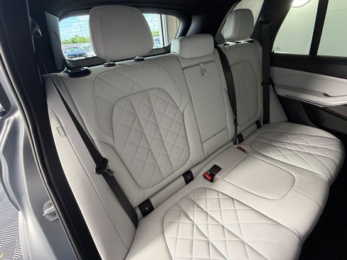 Certified 2025 BMW X5 sDrive40i w/ M Sport Package image 32