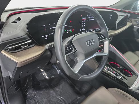 Certified 2025 Audi Q5 Premium w/ Premium Plus AWD/4WD image 22