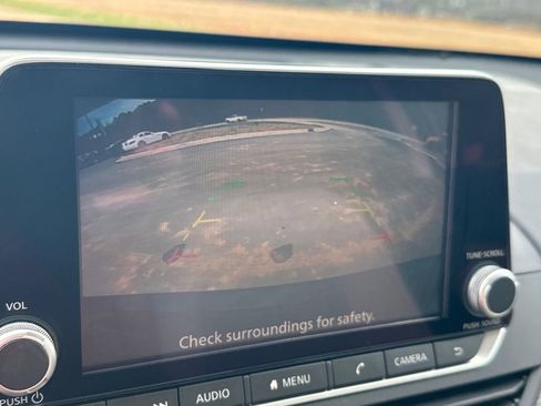 Used 2024 Nissan Altima 2.5 SV image 29