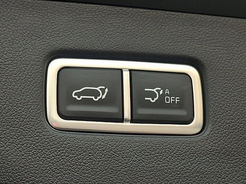 Certified 2025 Kia Sorento SX Prestige image 29