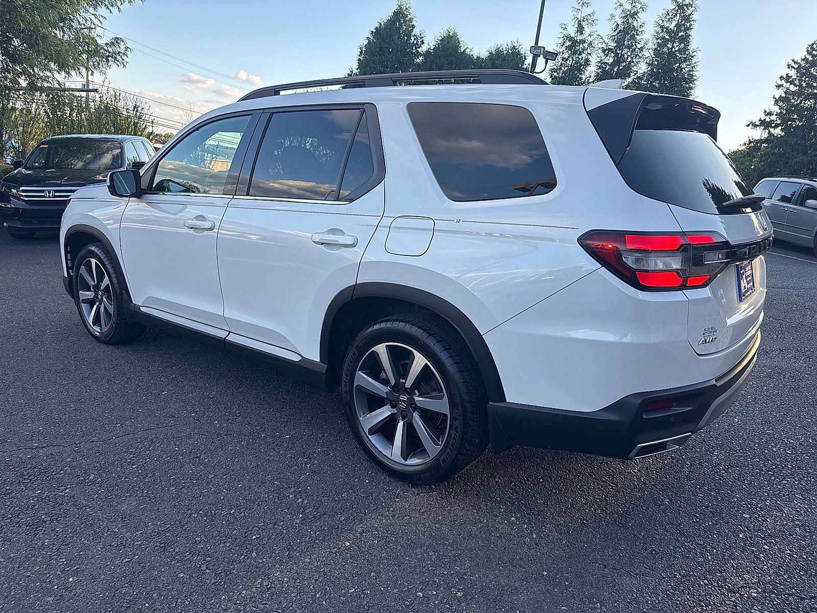 Used 2023 Honda Pilot Elite image 10