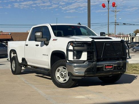 Used 2021 Chevrolet Silverado 2500 W/T w/ WT Convenience Package image 3