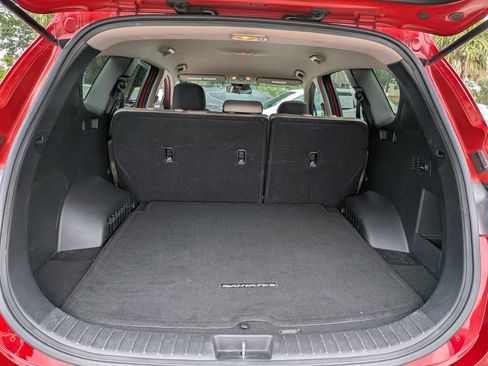 Used 2020 Hyundai Santa Fe SE FWD image 13