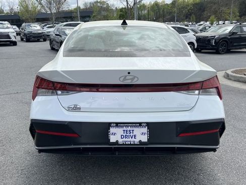 New 2026 Hyundai Elantra Limited w/ Cargo Package image 6