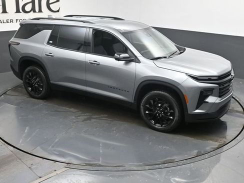 New 2026 Chevrolet Traverse LT w/ Midnight/Sport Edition image 17