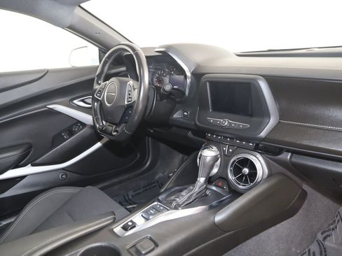 Used 2021 Chevrolet Camaro LT RWD image 40