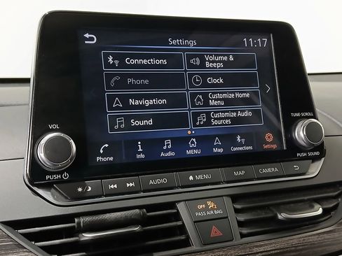 Used 2020 Nissan Altima 2.0 Platinum FWD image 24