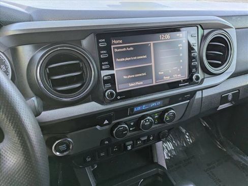 Used 2022 Toyota Tacoma TRD Sport w/ Technology Package RWD image 11