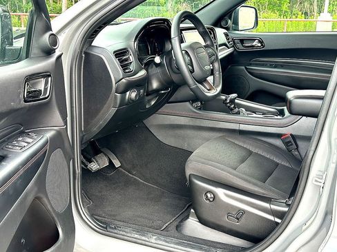 Used 2025 Dodge Durango GT RWD image 8