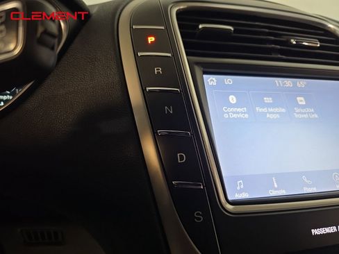 Used 2020 Lincoln Nautilus Reserve image 22