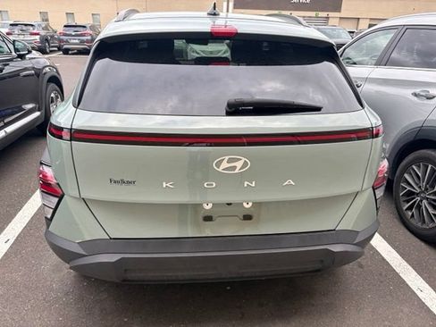 Used 2024 Hyundai Kona SEL FWD image 4