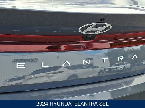 Certified 2024 Hyundai Elantra SEL image 31