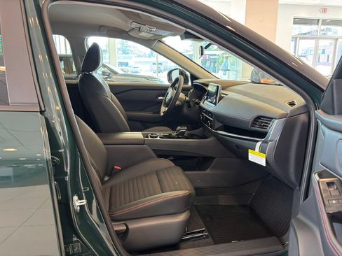 New 2026 Nissan Rogue SV AWD/4WD image 21
