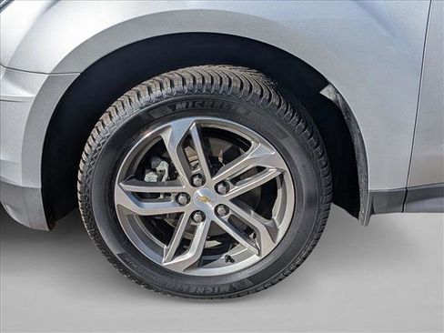 Used 2017 Chevrolet Equinox Premier w/ Enhanced Convenience Package image 9