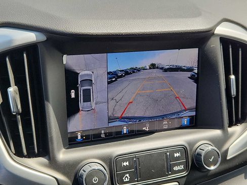 Used 2024 GMC Terrain SLT w/ Tech Package AWD/4WD image 17