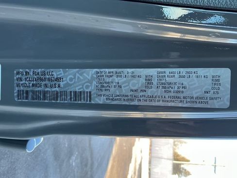 Used 2021 Jeep Wrangler Unlimited Rubicon 4xe w/ Cold Weather Group AWD/4WD image 64
