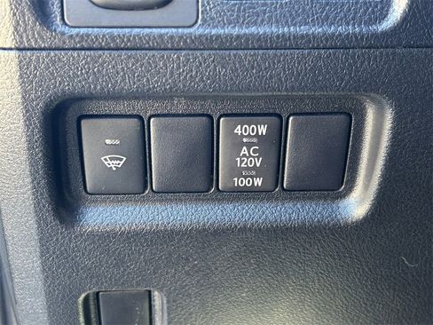 Used 2018 Toyota 4Runner SR5 Premium image 23