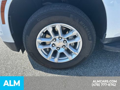 Used 2025 Chevrolet Tahoe LT AWD/4WD image 12