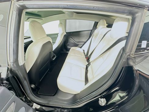 Used 2021 Tesla Model 3 Long Range image 24