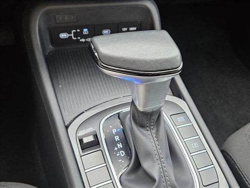 Used 2025 Hyundai Kona SEL FWD image 12