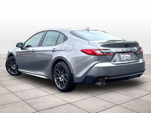 Used 2025 Toyota Camry SE w/ Convenience Package FWD image 15
