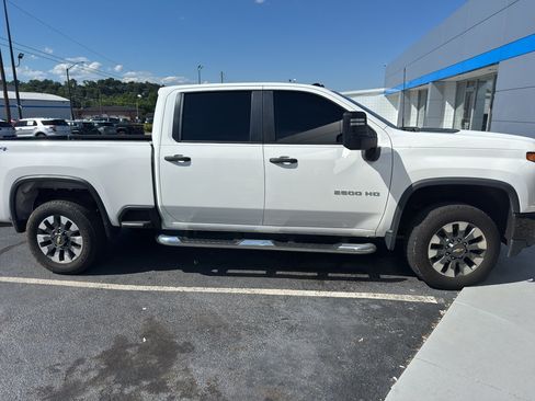 Used 2022 Chevrolet Silverado 2500 Custom w/ Gooseneck/5TH Wheel Package AWD/4WD image 3