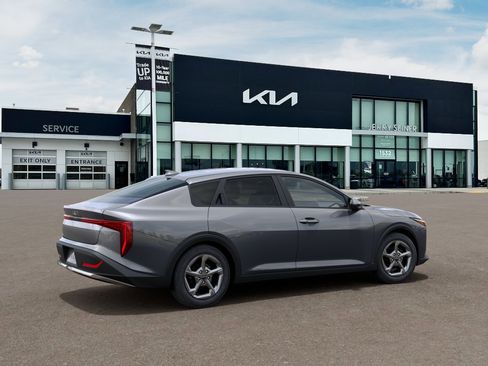 New 2026 Kia K4 FWD image 7