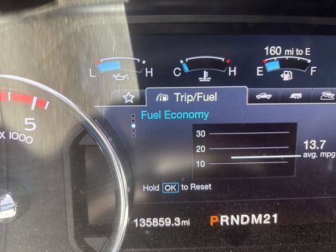 Used 2017 Ford F250 Lariat w/ Lariat Ultimate Package AWD/4WD image 23